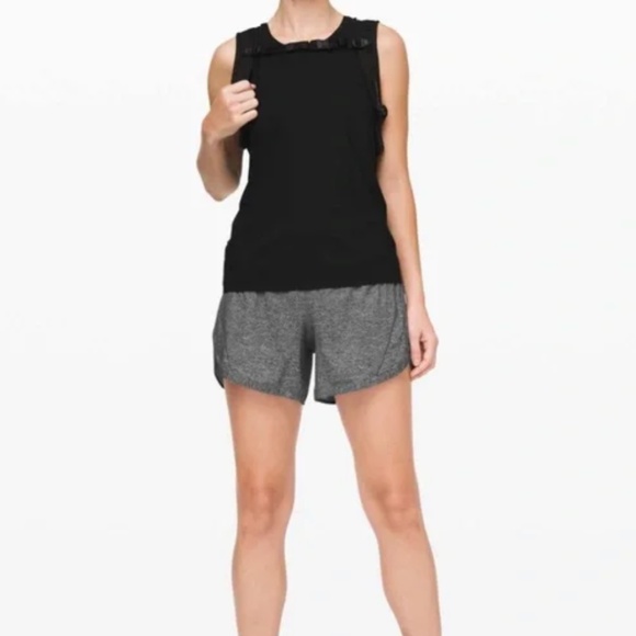 Like New, Lululemon Track That Mid-Rise Short 5" Grey, SZ 4 - Picture 2 of 5